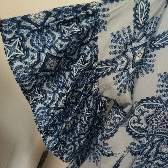 New Paisley Blue Tunic / Size 2X - Picture 3 of 5